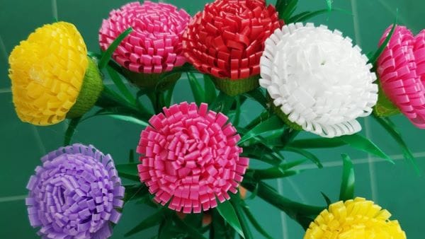 Cách làm hoa từ ống hút