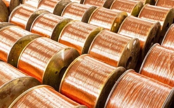 Đồng có cấu trúc tinh thể cho phép các phân tử dễ dàng trượt qua nhau